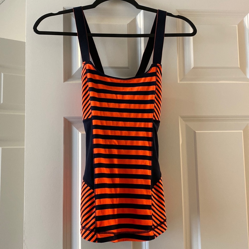 Lululemon Athletic Tank. In great condition! Size 2.